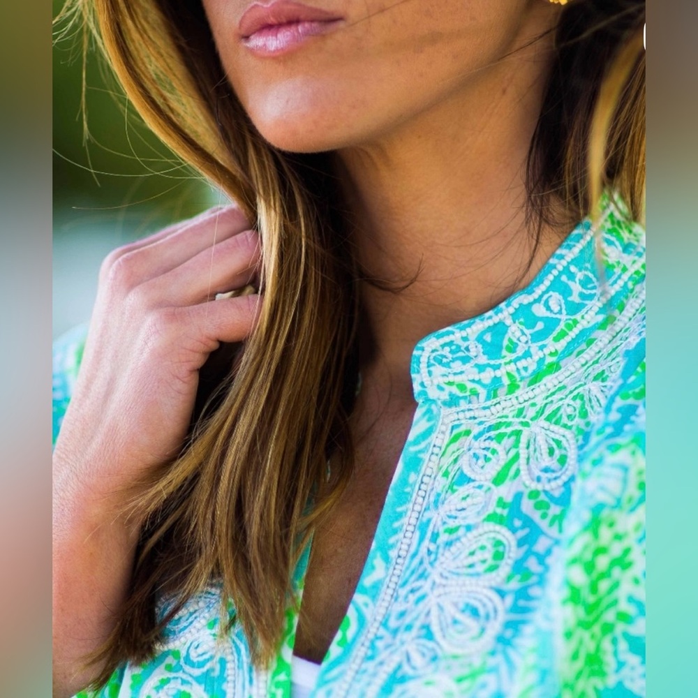 Lilly Pulitzer Sarasota Tunic Get Crackin Spa Blue Size S 🌴🌴🌴 - Picture 3 of 9